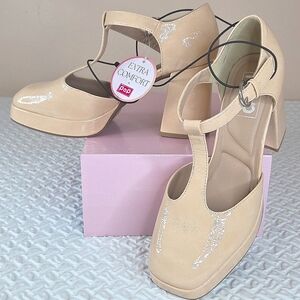 Pop Worthy Beige Patent Gal Block Heel Pumps 2-3/4" Color Nude 10 Y2K